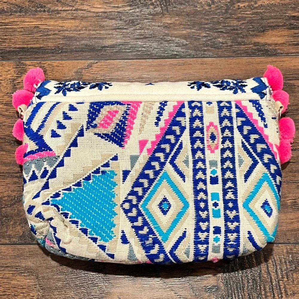 Embroidered Pom Pom Clutch 💕💙 - Picture 2 of 7